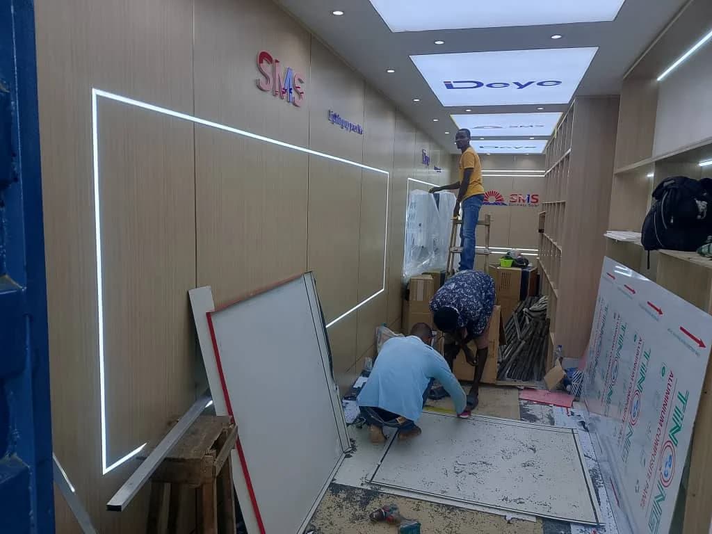 Sunmate Solar interior composite wall cladding and retail showroom fit-out.
